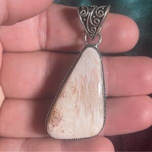 Scolecite crystal pendant